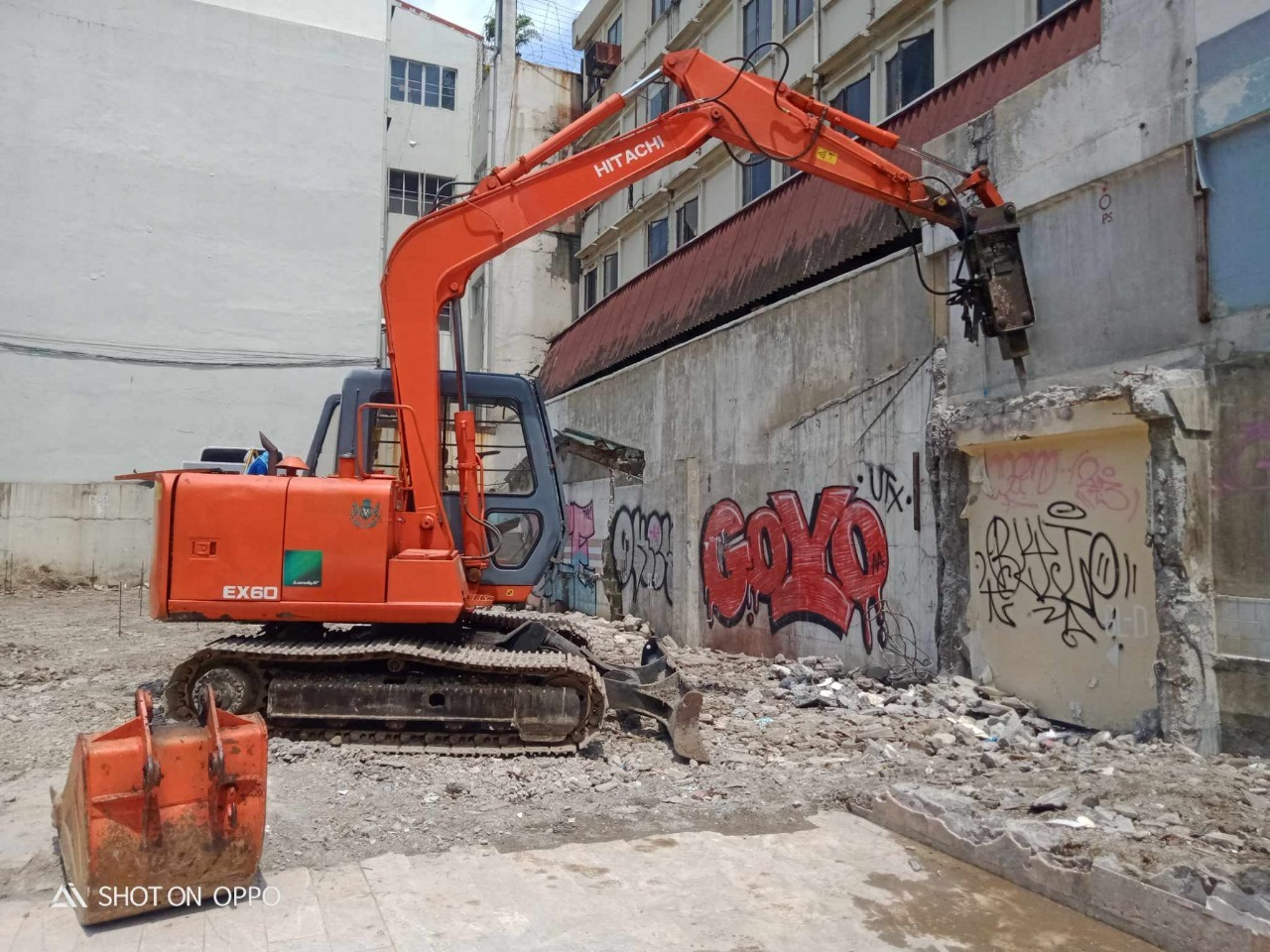 HITACHI EX-60 EXCAVATOR